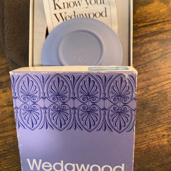 Wedgewood Miniature Plate! - Picture 4 of 6